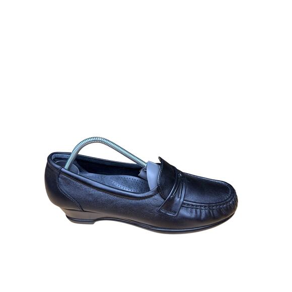 SAS San Antonio Shoes Easier Slip On Loafers Wedge‎ Heel Leather Black Womens 8 - Picture 1 of 11